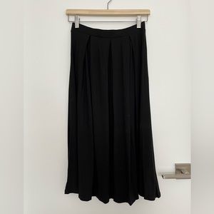 ASOS pleated calf length skirt. Size 6